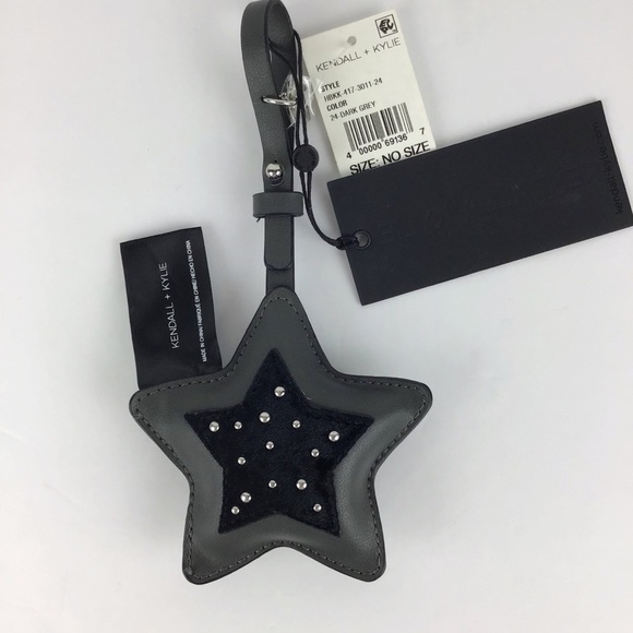 Kendall + Kylie Black Star Luggage Tag - Picture 1 of 9